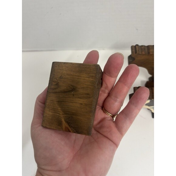 Vintage Wood Cow Lot Napkin/Paper Plate holder And Recipe Holder - Picture 8 of 8